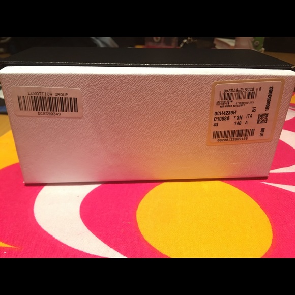 NIB! CHANEL 2018 Exclusive Vanity Fair Sunglasses - Picture 7 of 8